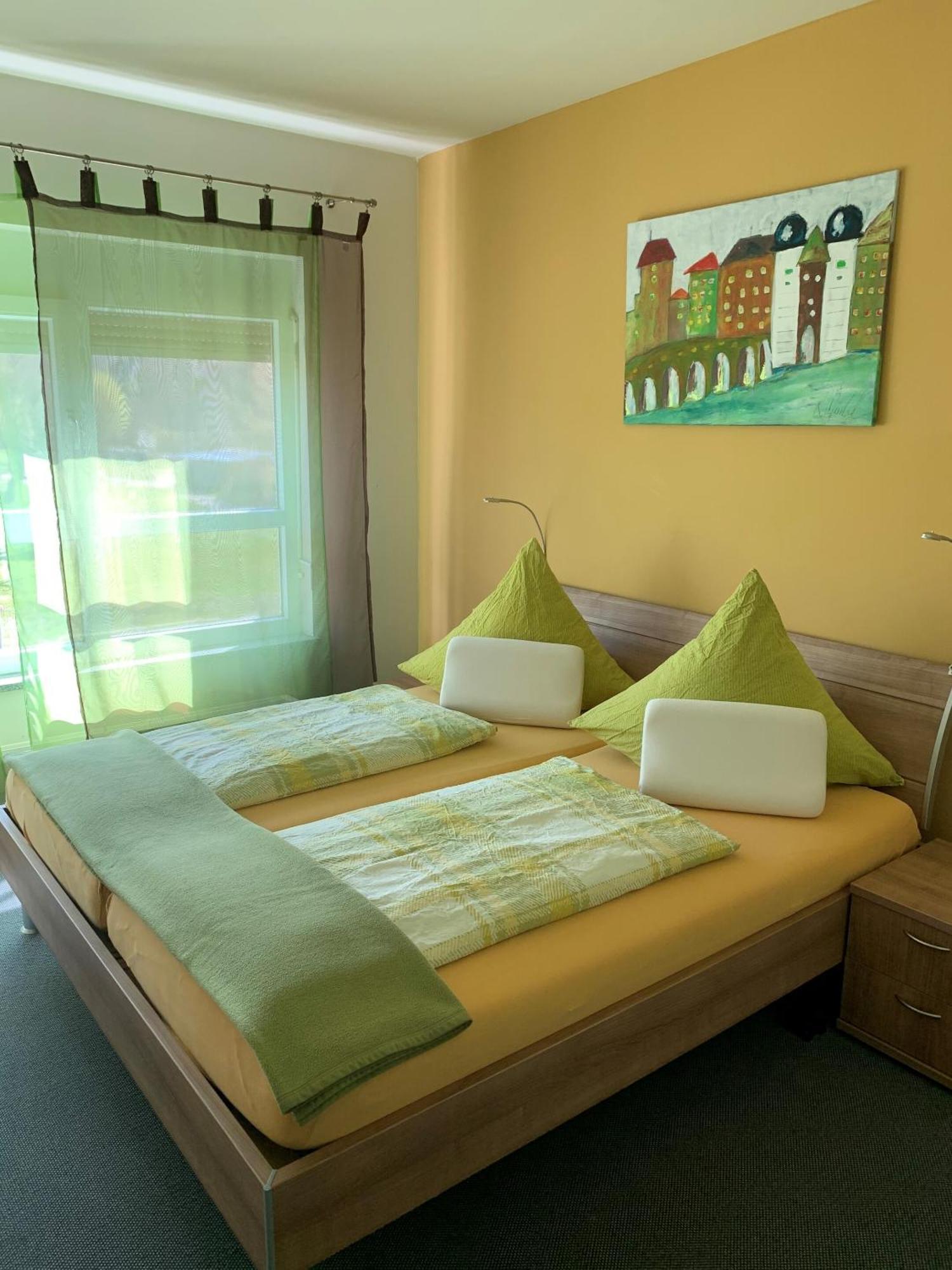 Park-Hotel Leimen Экстерьер фото